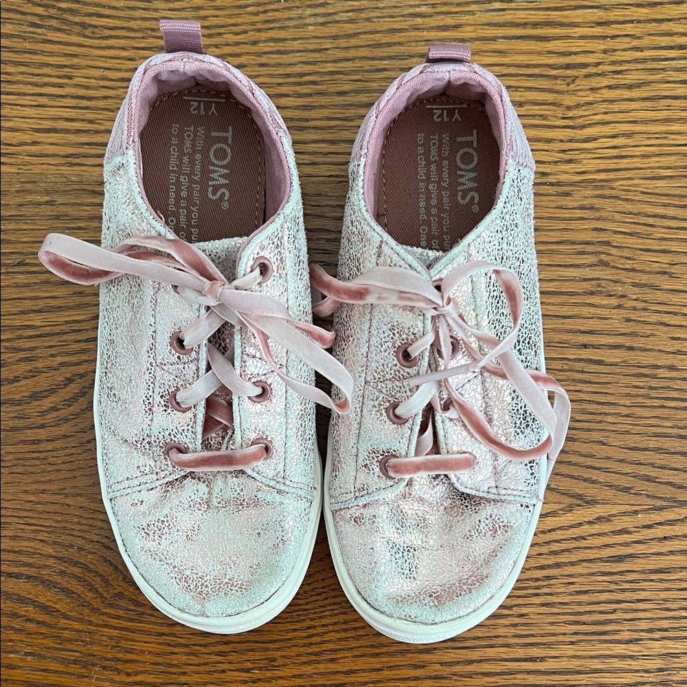 TOMS Kids Shimmering Pink Sneakers